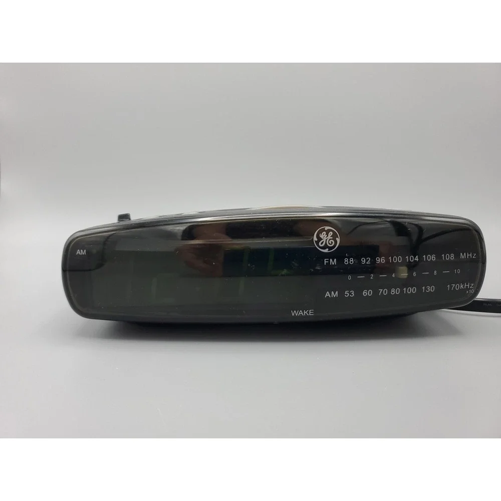 Vintage GE 7-4836B AM/FM Digital Alarm Clock Radio Snooze  Black Green LED Retro